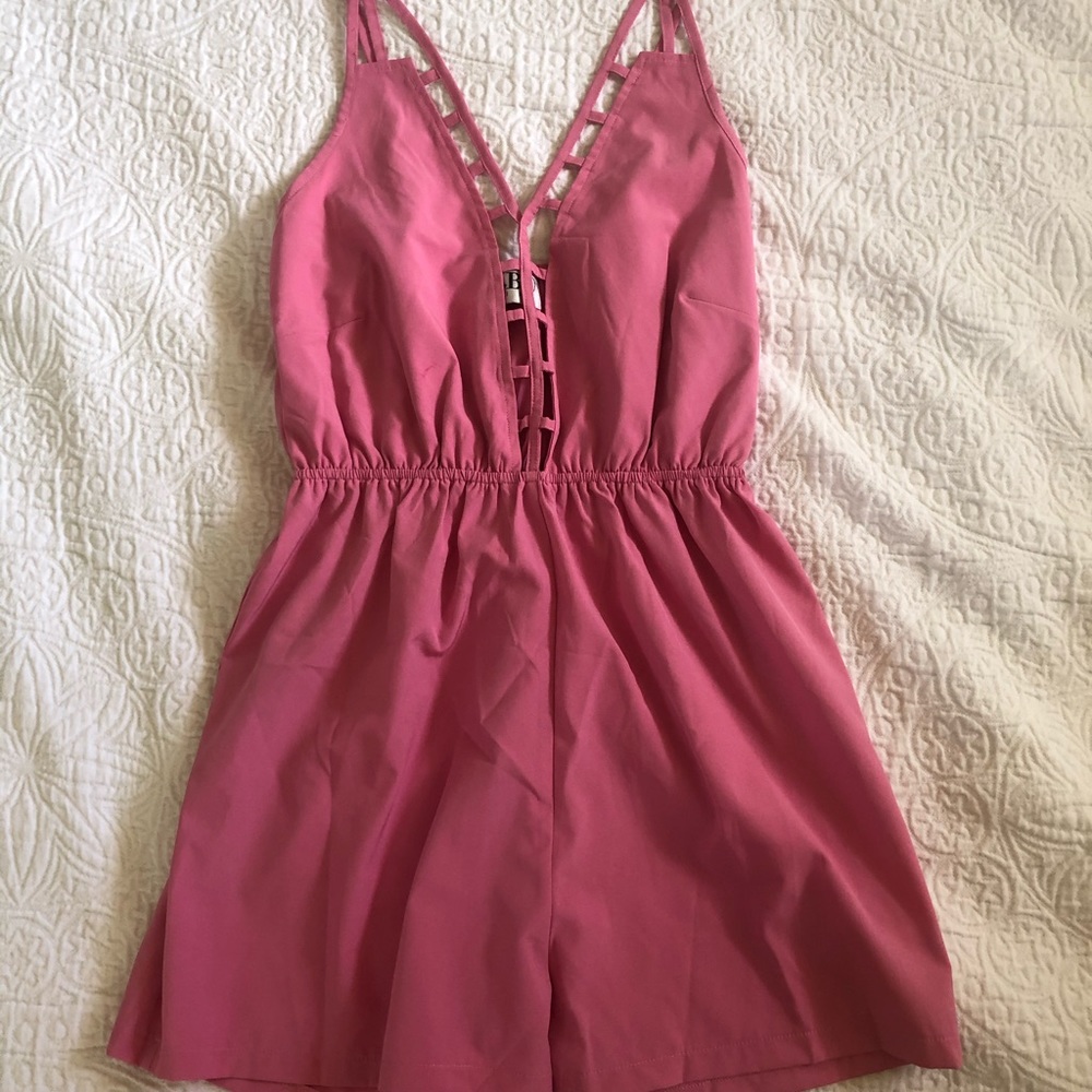 Sabo skirt pink romper size medium